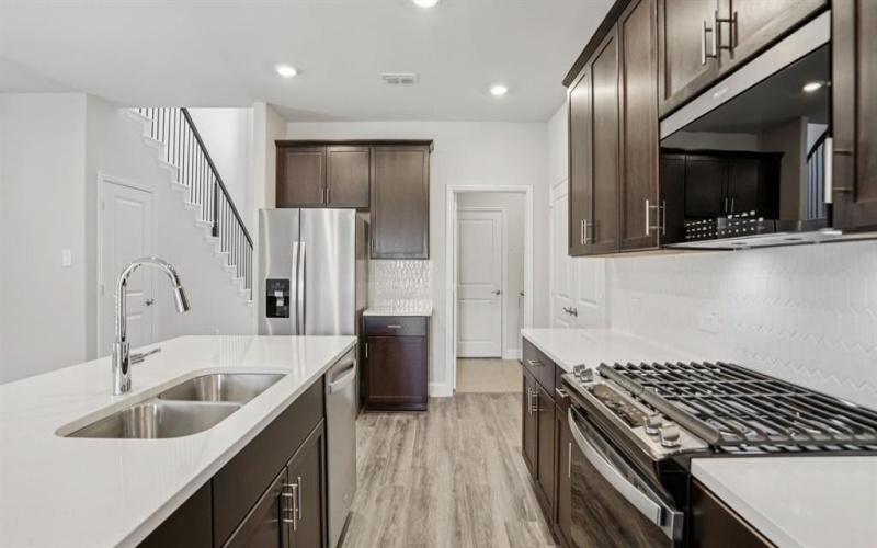 421 Ezra Lane, McKinney, TX 75069, 4 Bedrooms Bedrooms, ,2 BathroomsBathrooms,Residential,For Sale,421 Ezra Lane,20912621