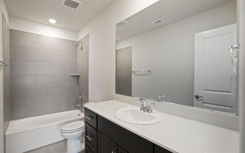 421 Ezra Lane, McKinney, TX 75069, 4 Bedrooms Bedrooms, ,2 BathroomsBathrooms,Residential,For Sale,421 Ezra Lane,20912621