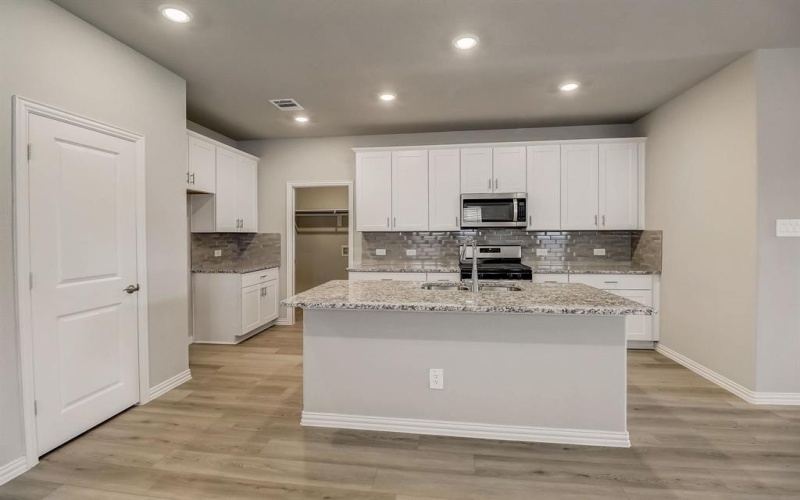 417 Ezra Lane, McKinney, TX 75069, 4 Bedrooms Bedrooms, ,2 BathroomsBathrooms,Residential,For Sale,417 Ezra Lane,20912627