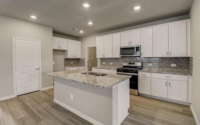 417 Ezra Lane, McKinney, TX 75069, 4 Bedrooms Bedrooms, ,2 BathroomsBathrooms,Residential,For Sale,417 Ezra Lane,20912627