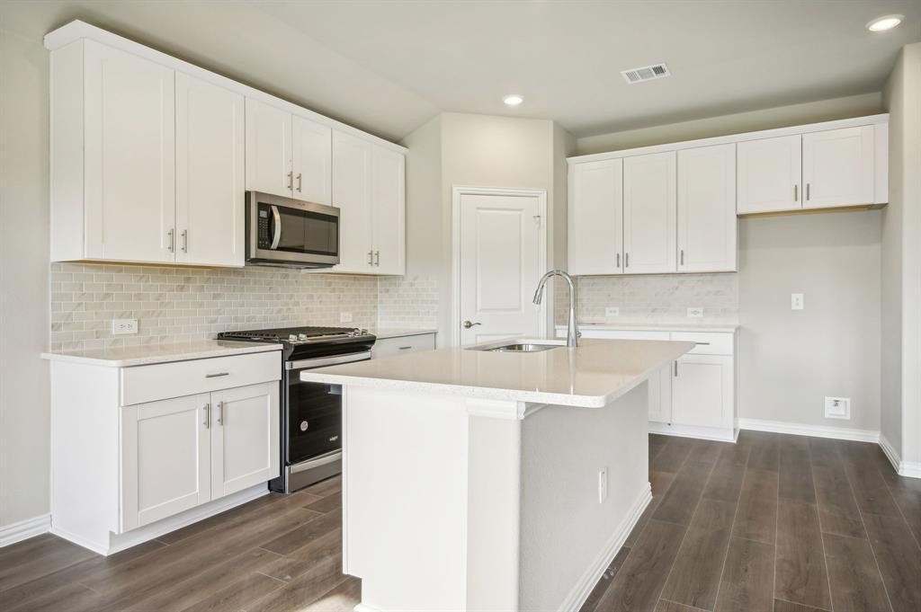 4023 Medina Drive, Farmersville, TX 75442, 3 Habitaciones Habitaciones , ,2 BañosBaños,Residential,En Venta,4023 Medina Drive,20912642