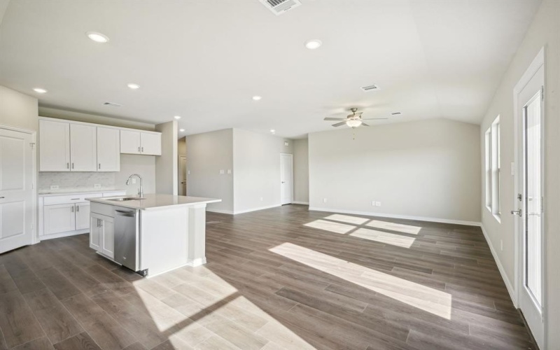 4023 Medina Drive, Farmersville, TX 75442, 3 Habitaciones Habitaciones , ,2 BañosBaños,Residential,En Venta,4023 Medina Drive,20912642