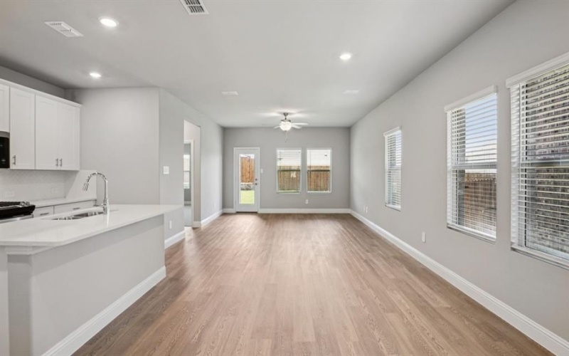 501 Ezra Lane, McKinney, TX 75069, 4 Bedrooms Bedrooms, ,2 BathroomsBathrooms,Residential,For Sale,501 Ezra Lane,20910495