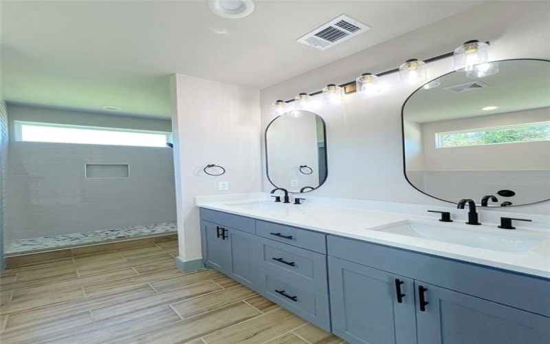 5008 SAN MARCOS Drive, Granbury, TX 76048, 3 Bedrooms Bedrooms, ,2 BathroomsBathrooms,Residential,For Sale,5008 SAN MARCOS Drive,20918643