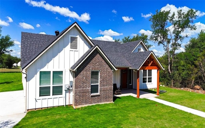 5008 SAN MARCOS Drive, Granbury, TX 76048, 3 Bedrooms Bedrooms, ,2 BathroomsBathrooms,Residential,For Sale,5008 SAN MARCOS Drive,20918643