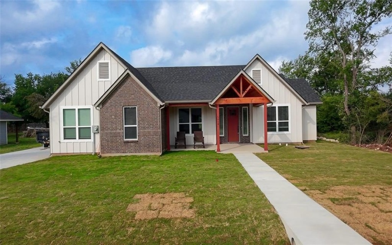 5008 SAN MARCOS Drive, Granbury, TX 76048, 3 Bedrooms Bedrooms, ,2 BathroomsBathrooms,Residential,For Sale,5008 SAN MARCOS Drive,20918643