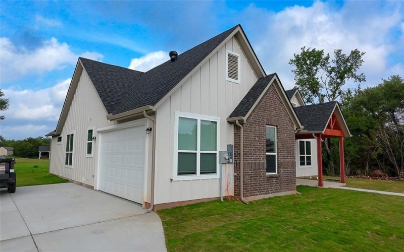 5008 SAN MARCOS Drive, Granbury, TX 76048, 3 Bedrooms Bedrooms, ,2 BathroomsBathrooms,Residential,For Sale,5008 SAN MARCOS Drive,20918643