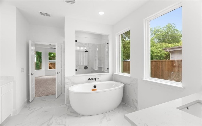 848 Northwood Road, Fort Worth, TX 76107, 4 Bedrooms Bedrooms, ,3 BathroomsBathrooms,Residential,For Sale,848 Northwood Road,20887867