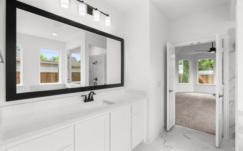 848 Northwood Road, Fort Worth, TX 76107, 4 Bedrooms Bedrooms, ,3 BathroomsBathrooms,Residential,For Sale,848 Northwood Road,20887867