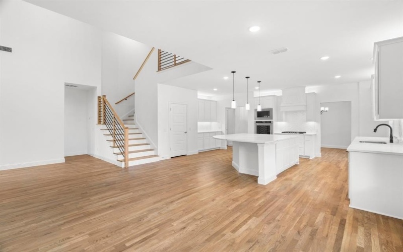 848 Northwood Road, Fort Worth, TX 76107, 4 Bedrooms Bedrooms, ,3 BathroomsBathrooms,Residential,For Sale,848 Northwood Road,20887867