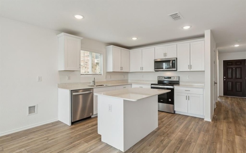 2053 Pleasant Knoll Circle, Forney, TX 75126, 4 Bedrooms Bedrooms, ,2 BathroomsBathrooms,Residential,For Sale,2053 Pleasant Knoll Circle,20885669