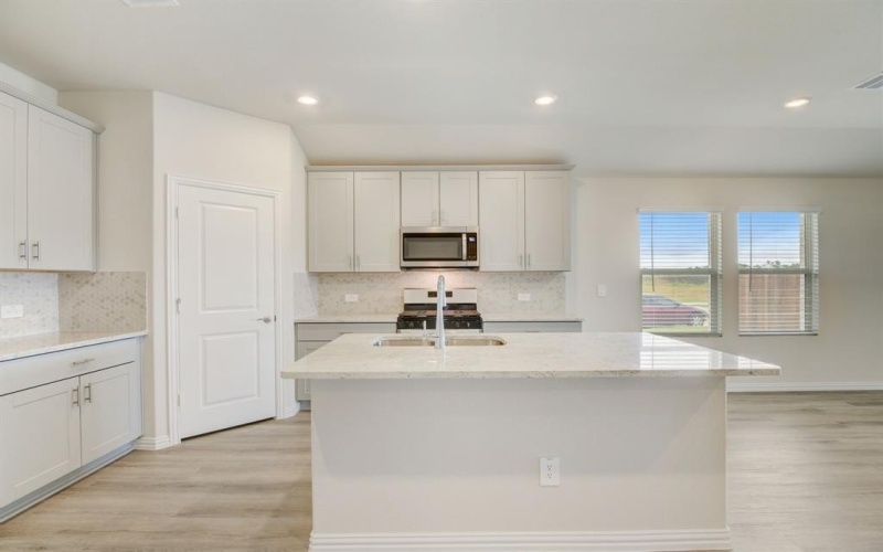 919 Elijah Lane, McKinney, TX 75069, 3 Bedrooms Bedrooms, ,2 BathroomsBathrooms,Residential,For Sale,919 Elijah Lane,20883742