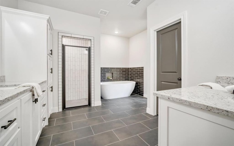 505 Avenue V, Shallowater, TX 79363, 3 Bedrooms Bedrooms, ,3 BathroomsBathrooms,Residential,For Sale,505 Avenue V,20885893