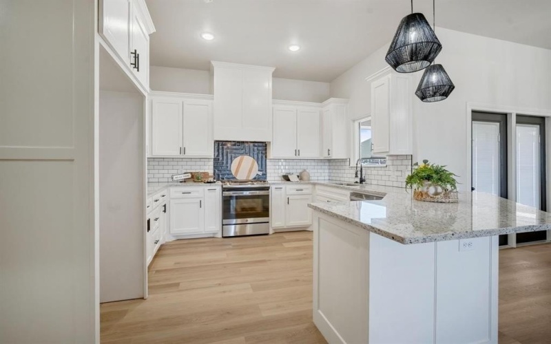 505 Avenue V, Shallowater, TX 79363, 3 Bedrooms Bedrooms, ,3 BathroomsBathrooms,Residential,For Sale,505 Avenue V,20885893