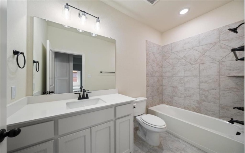 2005 Kelva Drive, Fort Worth, TX 76052, 4 Bedrooms Bedrooms, ,2 BathroomsBathrooms,Residential,For Sale,2005 Kelva Drive,20917234