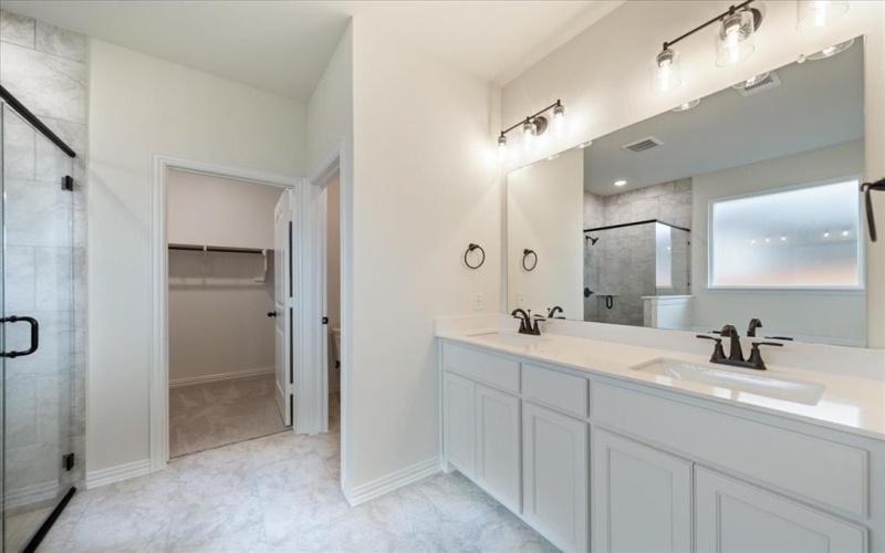 2005 Kelva Drive, Fort Worth, TX 76052, 4 Bedrooms Bedrooms, ,2 BathroomsBathrooms,Residential,For Sale,2005 Kelva Drive,20917234