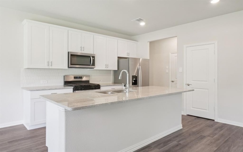 4011 Medina Drive, Farmersville, TX 75442, 4 Bedrooms Bedrooms, ,3 BathroomsBathrooms,Residential,For Sale,4011 Medina Drive,20896451