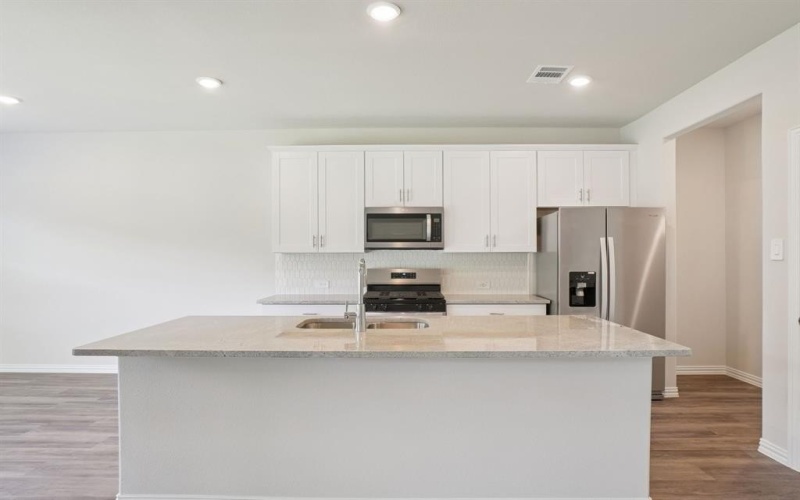 4011 Medina Drive, Farmersville, TX 75442, 4 Bedrooms Bedrooms, ,3 BathroomsBathrooms,Residential,For Sale,4011 Medina Drive,20896451