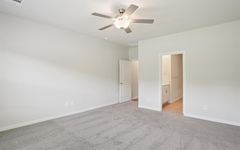 4011 Medina Drive, Farmersville, TX 75442, 4 Bedrooms Bedrooms, ,3 BathroomsBathrooms,Residential,For Sale,4011 Medina Drive,20896451
