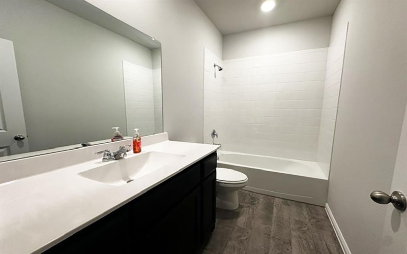 9700 Olanta Trail, Fort Worth, TX 76108, 4 Habitaciones Habitaciones , ,2 BañosBaños,Residential Lease,En Alquiler,9700 Olanta Trail,20890684