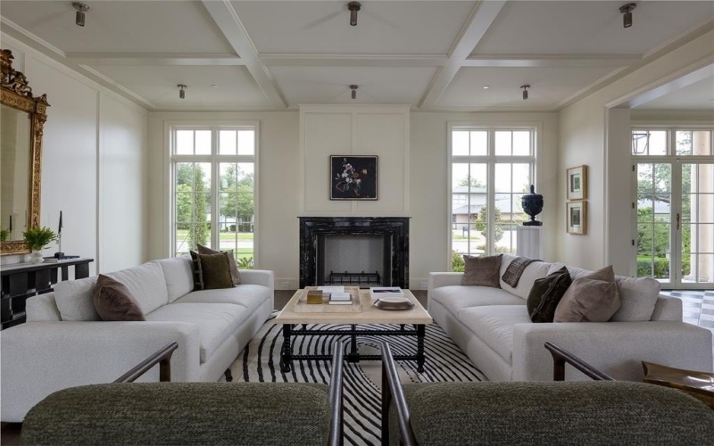 5610 Lobello, Dallas, TX 75229, 5 Bedrooms Bedrooms, ,7 BathroomsBathrooms,Residential,For Sale,5610 Lobello,20920720