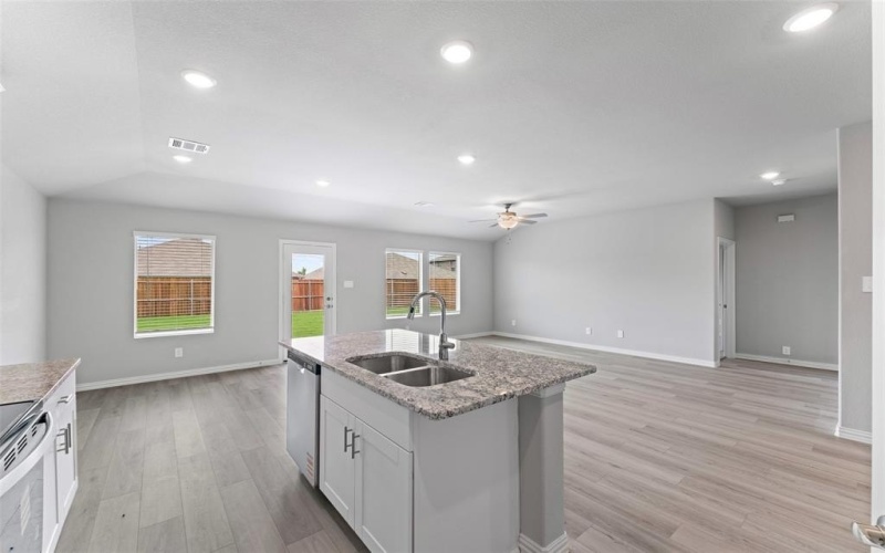 270 Sugarlands Drive, Greenville, TX 75402, 3 Bedrooms Bedrooms, ,2 BathroomsBathrooms,Residential,For Sale,270 Sugarlands Drive,20909352