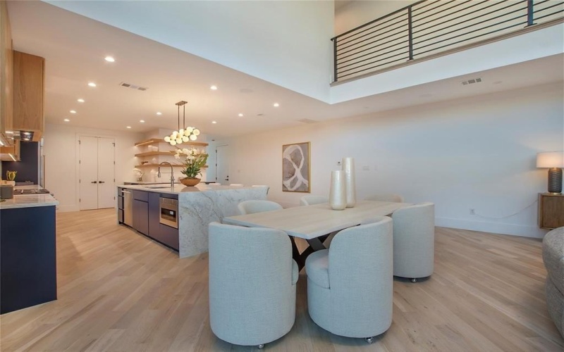 5253 Bonita Avenue, Dallas, TX 75206, 5 Habitaciones Habitaciones , ,6 BañosBaños,Residential,En Venta,5253 Bonita Avenue,20921037