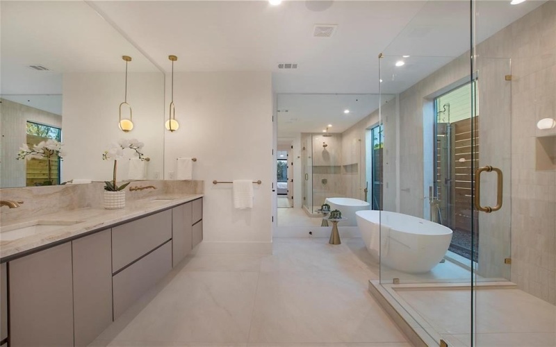 5253 Bonita Avenue, Dallas, TX 75206, 5 Habitaciones Habitaciones , ,6 BañosBaños,Residential,En Venta,5253 Bonita Avenue,20921037