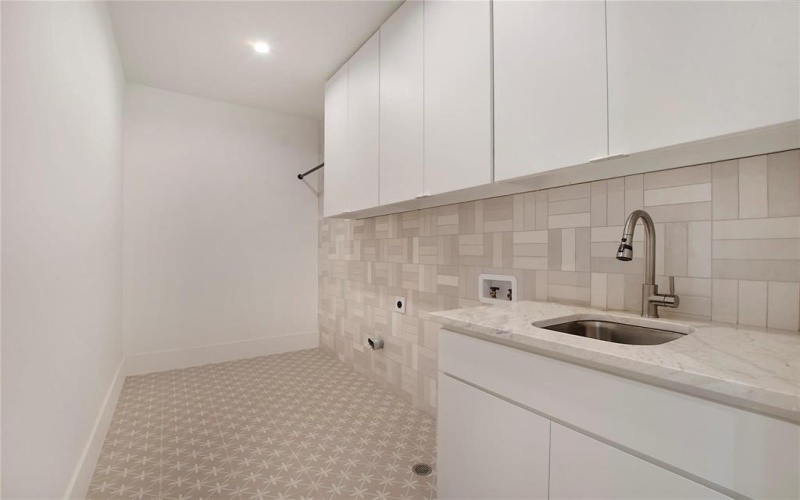 5253 Bonita Avenue, Dallas, TX 75206, 5 Habitaciones Habitaciones , ,6 BañosBaños,Residential,En Venta,5253 Bonita Avenue,20921037
