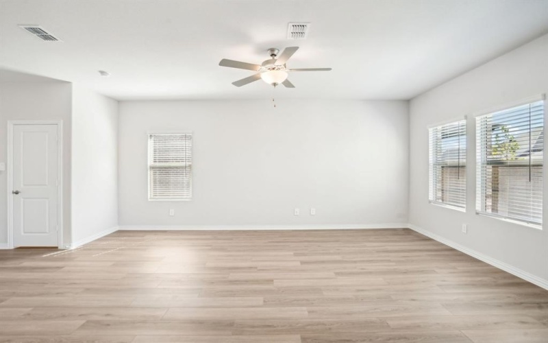 3910 Walmer Way, Princeton, TX 75071, 3 Bedrooms Bedrooms, ,2 BathroomsBathrooms,Residential,For Sale,3910 Walmer Way,20883552