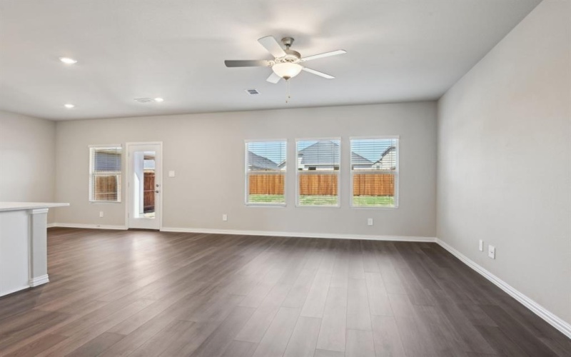 3905 Sandstone Drive, Princeton, TX 75071, 3 Bedrooms Bedrooms, ,2 BathroomsBathrooms,Residential,For Sale,3905 Sandstone Drive,20883555