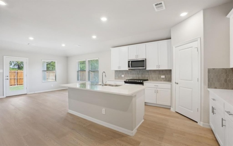 921 Elijah Lane, Lowry Crossing, TX 75069, 4 Bedrooms Bedrooms, ,3 BathroomsBathrooms,Residential,For Sale,921 Elijah Lane,20883647
