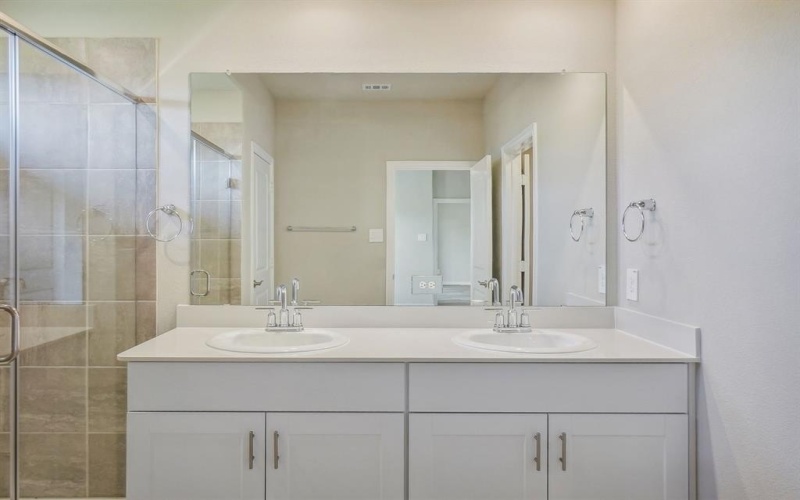 911 Elijah Lane, McKinney, TX 75069, 3 Bedrooms Bedrooms, ,2 BathroomsBathrooms,Residential,For Sale,911 Elijah Lane,20883783