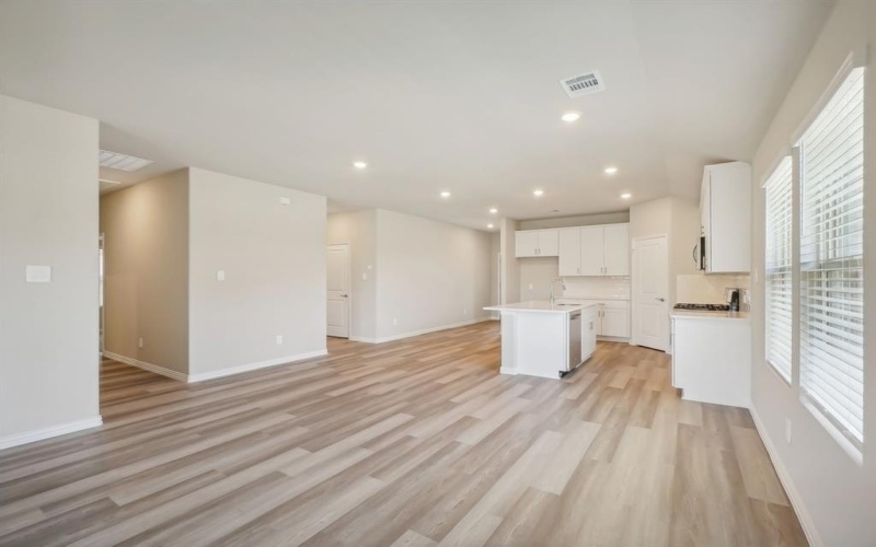 911 Elijah Lane, McKinney, TX 75069, 3 Bedrooms Bedrooms, ,2 BathroomsBathrooms,Residential,For Sale,911 Elijah Lane,20883783