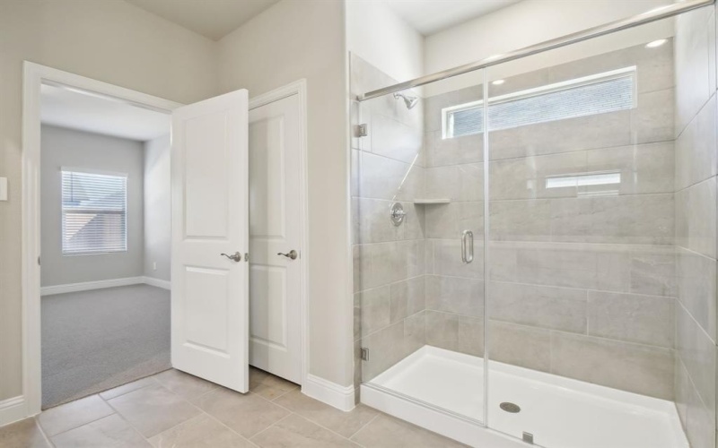 909 Elijah Lane, McKinney, TX 75069, 5 Bedrooms Bedrooms, ,3 BathroomsBathrooms,Residential,For Sale,909 Elijah Lane,20883995