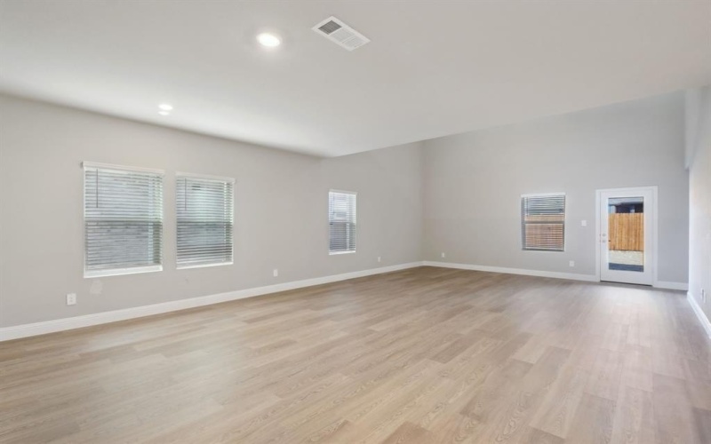 909 Elijah Lane, McKinney, TX 75069, 5 Bedrooms Bedrooms, ,3 BathroomsBathrooms,Residential,For Sale,909 Elijah Lane,20883995