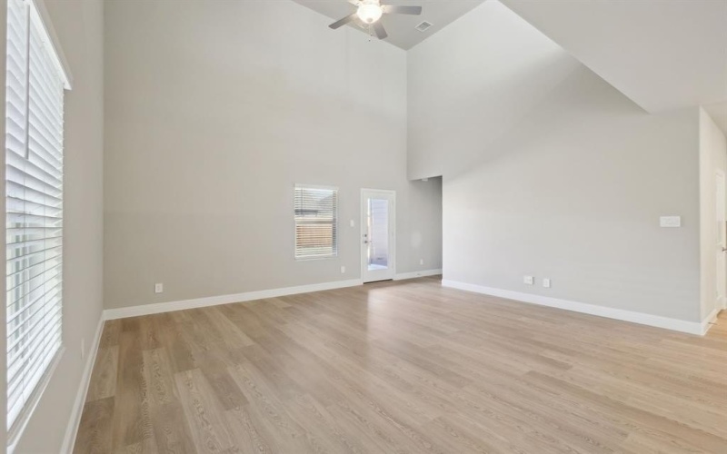 909 Elijah Lane, McKinney, TX 75069, 5 Bedrooms Bedrooms, ,3 BathroomsBathrooms,Residential,For Sale,909 Elijah Lane,20883995
