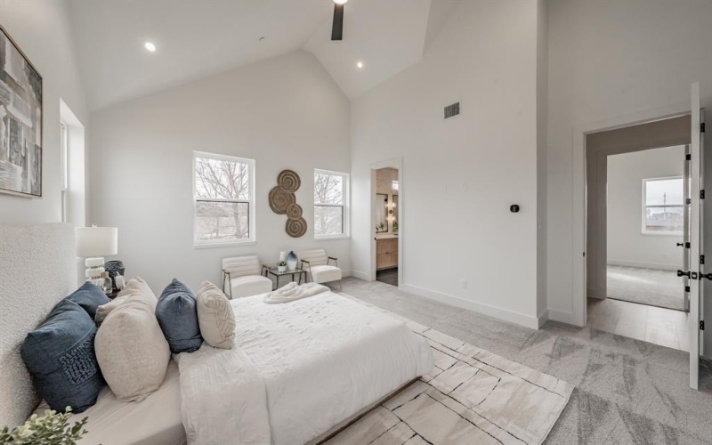 2166 Lovedale Avenue #101, Dallas, TX 75235, 2 Bedrooms Bedrooms, ,2 BathroomsBathrooms,Residential,For Sale,2166 Lovedale Avenue,20919777