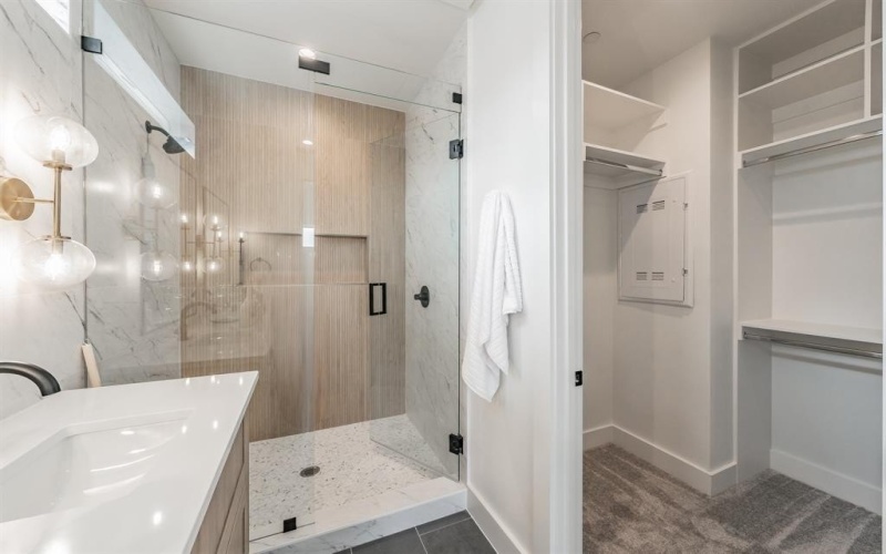 2166 Lovedale Avenue #101, Dallas, TX 75235, 2 Bedrooms Bedrooms, ,2 BathroomsBathrooms,Residential,For Sale,2166 Lovedale Avenue,20919777