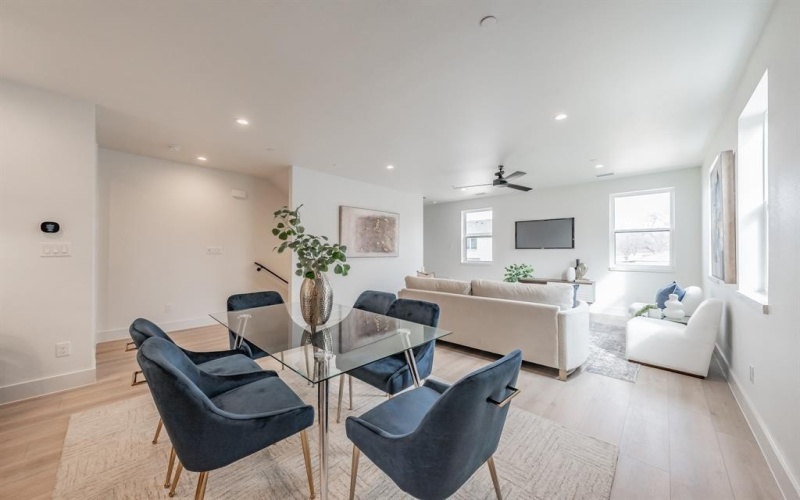 2166 Lovedale Avenue #101, Dallas, TX 75235, 2 Bedrooms Bedrooms, ,2 BathroomsBathrooms,Residential,For Sale,2166 Lovedale Avenue,20919777