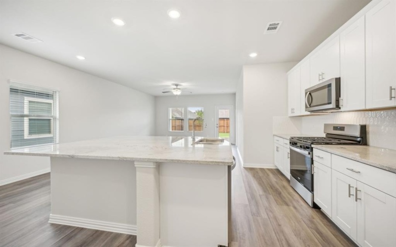 4008 Marble Falls Drive, Farmersville, TX 75442, 3 Habitaciones Habitaciones , ,2 BañosBaños,Residential,En Venta,4008 Marble Falls Drive,20884549