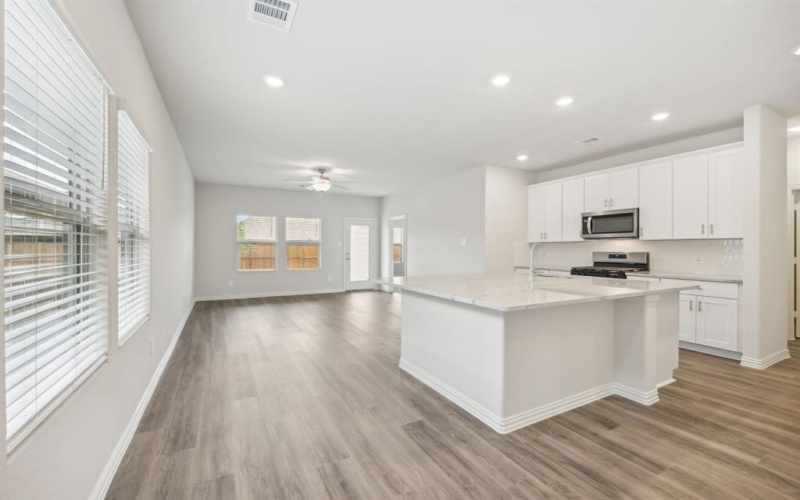 4008 Marble Falls Drive, Farmersville, TX 75442, 3 Habitaciones Habitaciones , ,2 BañosBaños,Residential,En Venta,4008 Marble Falls Drive,20884549