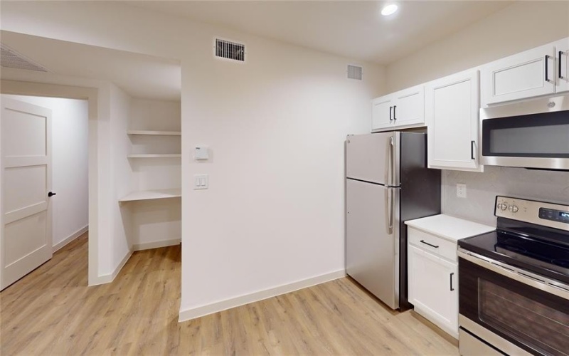 715 N Lancaster Avenue #210, Dallas, TX 75203, ,1 BañoBaños,Residential Lease,En Alquiler,715 N Lancaster Avenue,20892495