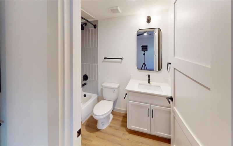 715 N Lancaster Avenue #210, Dallas, TX 75203, ,1 BañoBaños,Residential Lease,En Alquiler,715 N Lancaster Avenue,20892495