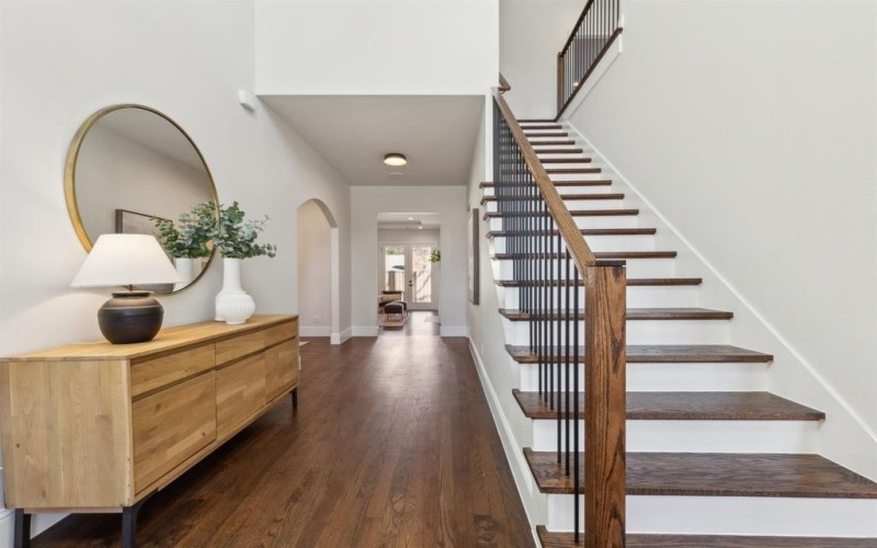 8638 Lockhaven Drive, Dallas, TX 75238, 5 Bedrooms Bedrooms, ,7 BathroomsBathrooms,Residential,For Sale,8638 Lockhaven Drive,20905420