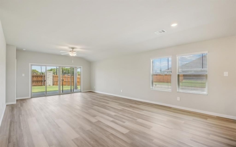 341 Sierra Ridge, Lavon, TX 75166, 3 Bedrooms Bedrooms, ,2 BathroomsBathrooms,Residential,For Sale,341 Sierra Ridge,20909978