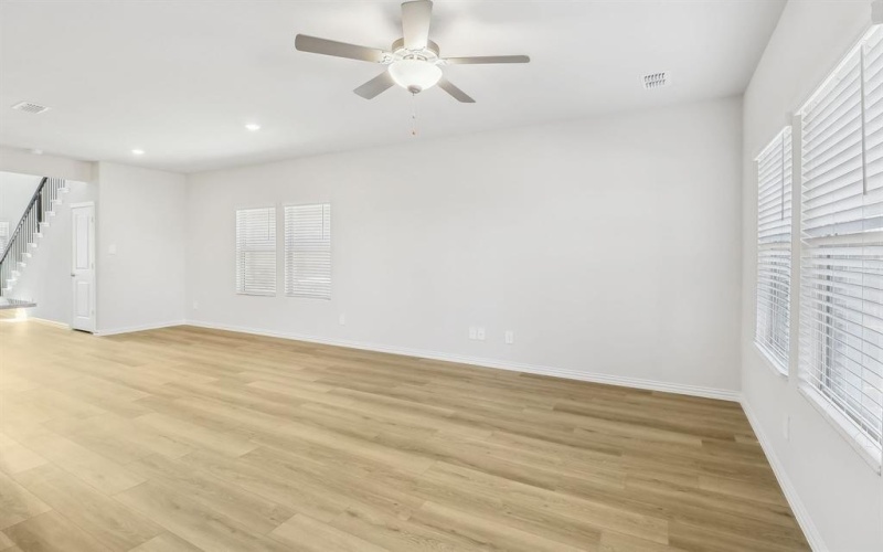 607 Willet Drive, McKinney, TX 75069, 4 Bedrooms Bedrooms, ,2 BathroomsBathrooms,Residential,For Sale,607 Willet Drive,20918054
