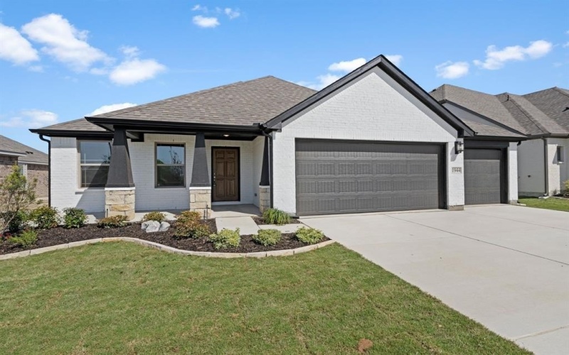 1944 Nightfall Drive, Venus, TX 76084, 3 Bedrooms Bedrooms, ,2 BathroomsBathrooms,Residential,For Sale,1944 Nightfall Drive,20899251