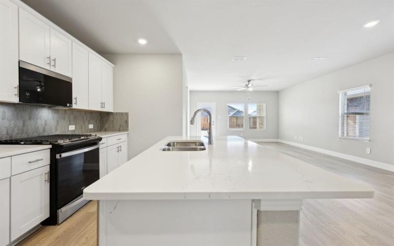605 Willet Drive, McKinney, TX 75069, 4 Habitaciones Habitaciones , ,2 BañosBaños,Residential,En Venta,605 Willet Drive,20918092