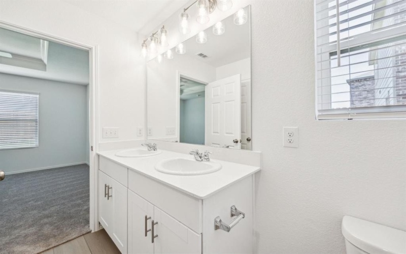 1059 Clear Dusk Lane, Forney, TX 75126, 3 Bedrooms Bedrooms, ,2 BathroomsBathrooms,Residential,For Sale,1059 Clear Dusk Lane,20914230